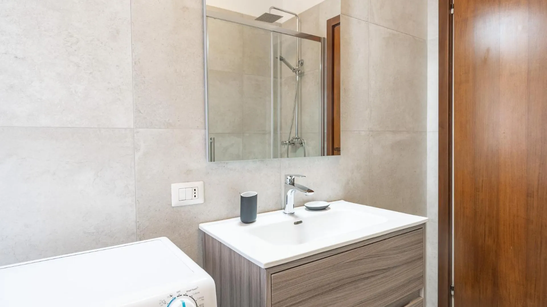 Lecco Isola - Top Apartment Near Viscontea Island