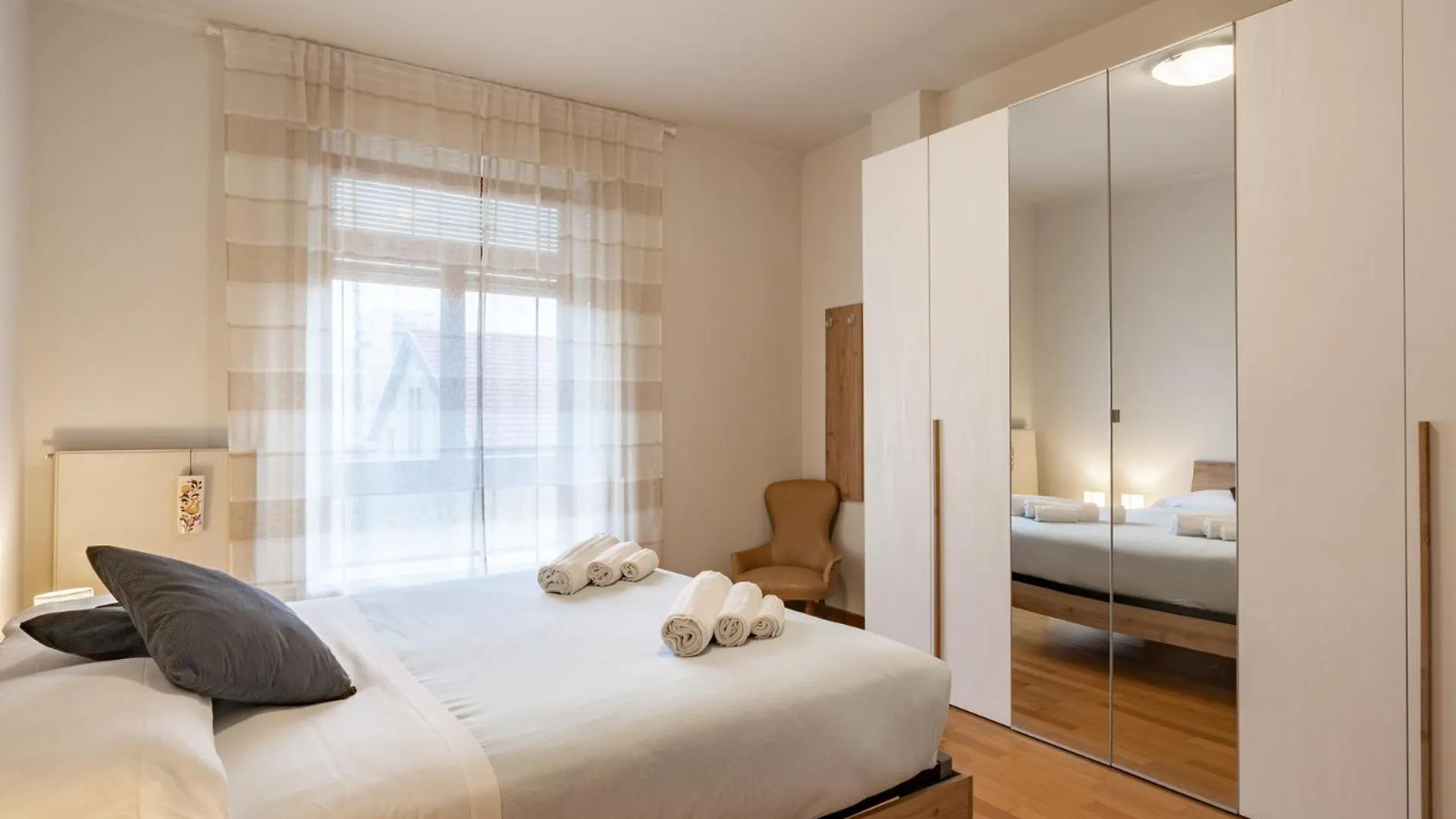 Lecco Isola - Top Apartment Near Viscontea Island 0*,  إيطاليا