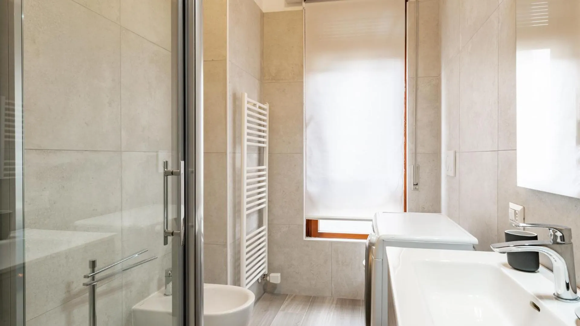 Lecco Isola - Top Apartment Near Viscontea Island 0*,  إيطاليا